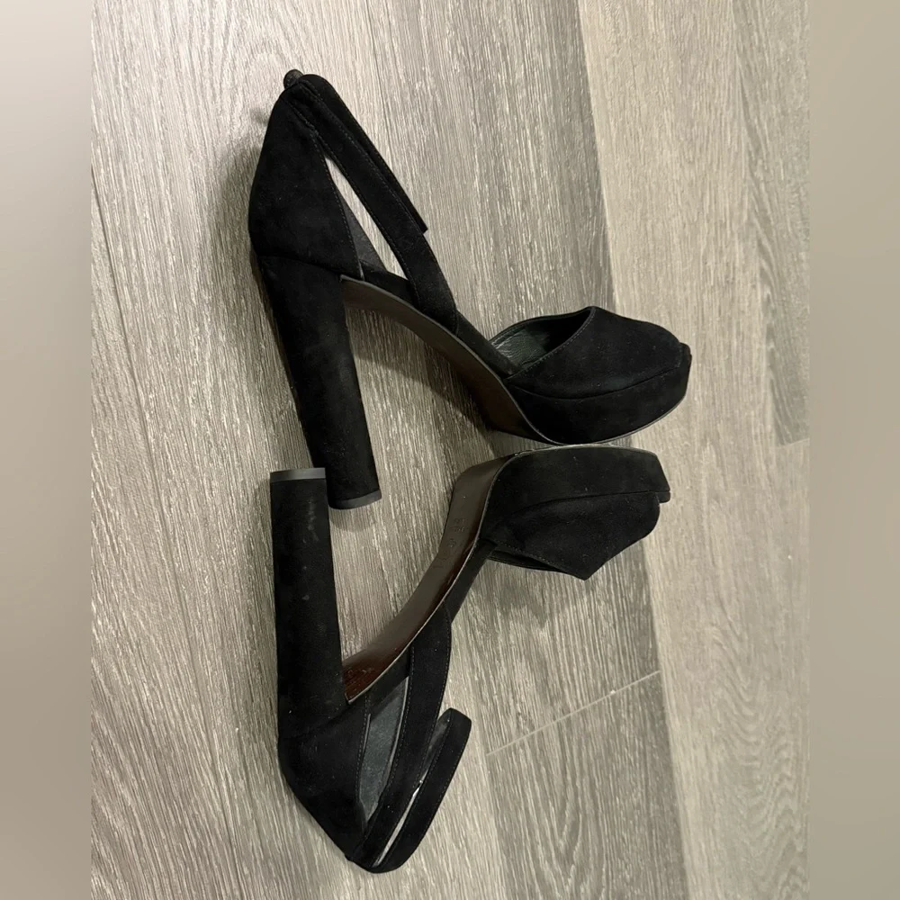 Stuart Weitzman stuart weitzman